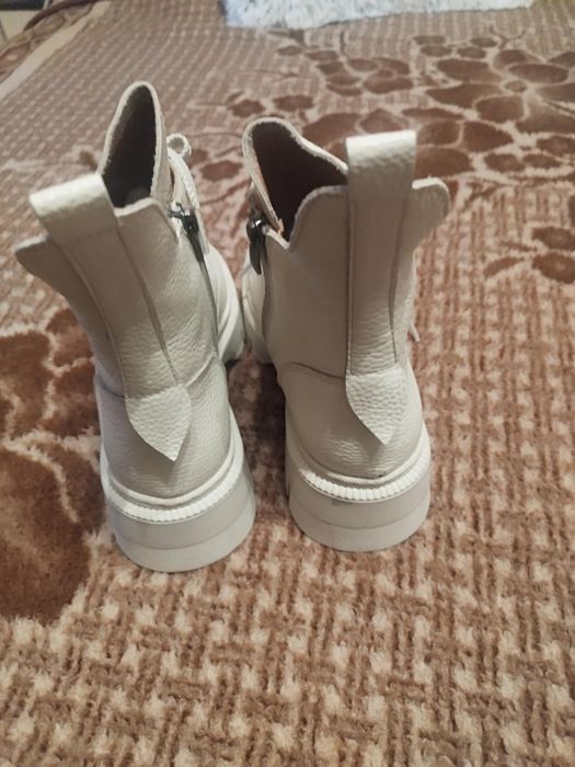 Боти естествена кожа