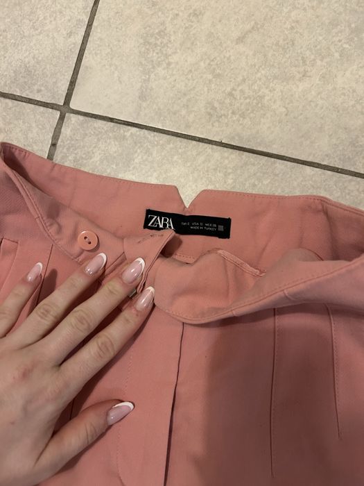 Pantaloni eleganti Zara