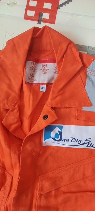 Продам спецодежду