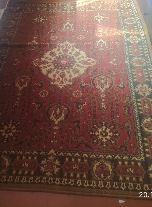 Продам ковры из чистой шерсти.