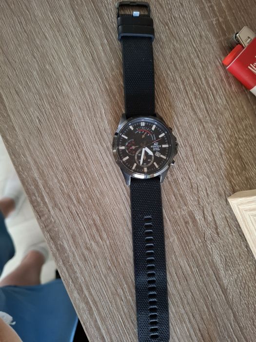 Часовник Casio Edifice EFV-530DY