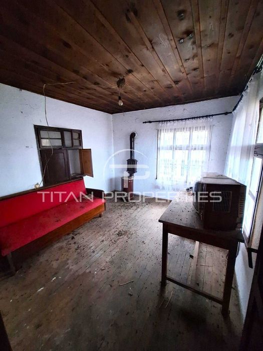 Едноетажна къща в Старосел