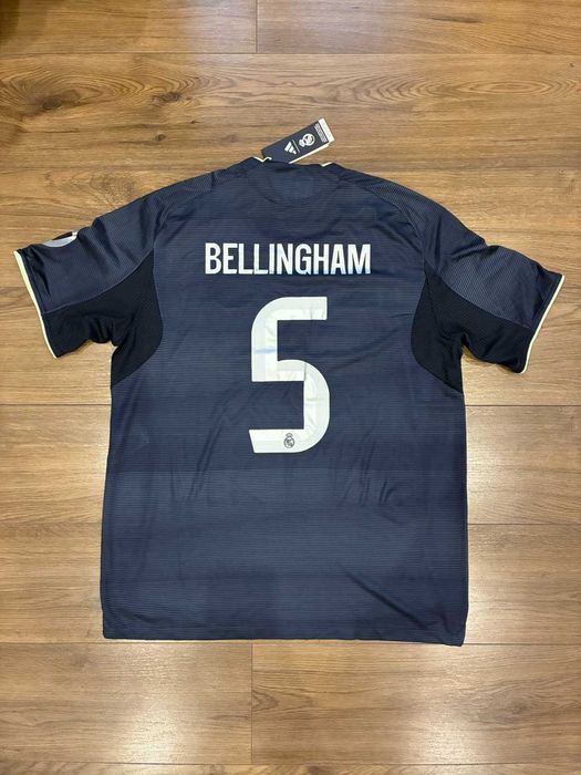 Нови оригинални екипи на Реал Мадрид Аутентик (Версия за играч)