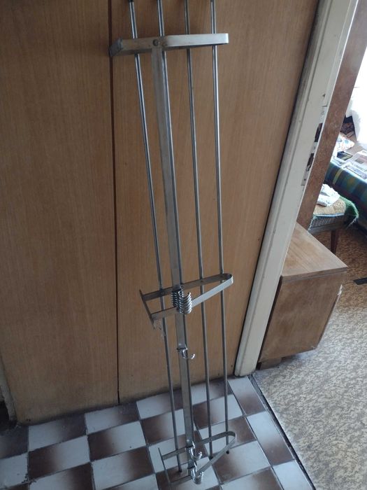 Продавам кухненски  мивки алпака - 30 лв, сушилници за чинии