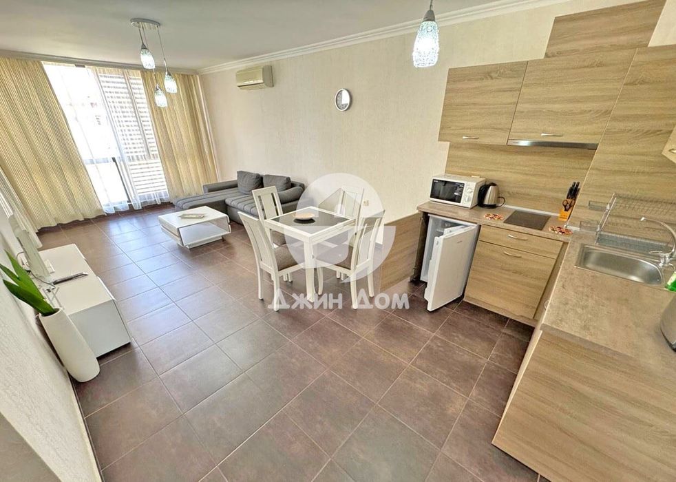 Продава се Двустаен апартамент в Свети Влас - 61 кв.м за 2130 €/кв.м - Снимка #1