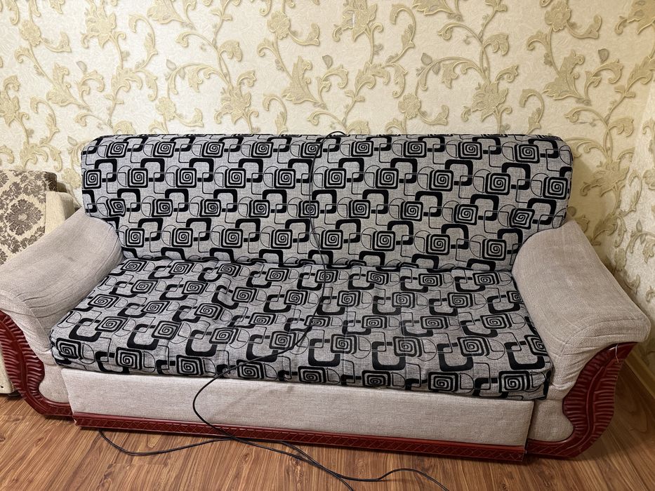 Продается диван . В нормальном состоянии