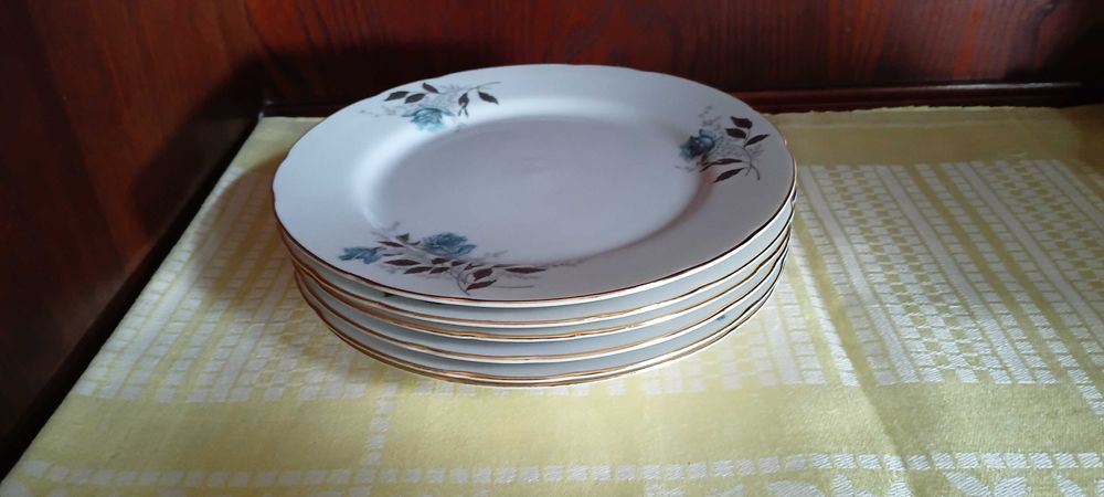Винтажный столовый комплект японских тарелок