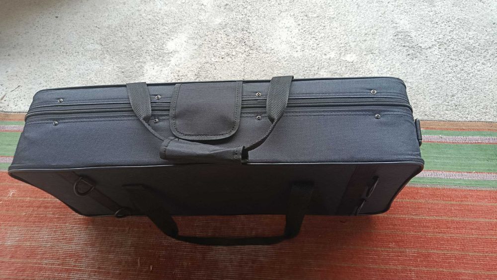 saxophone alto , futlyar chexol case  yangi