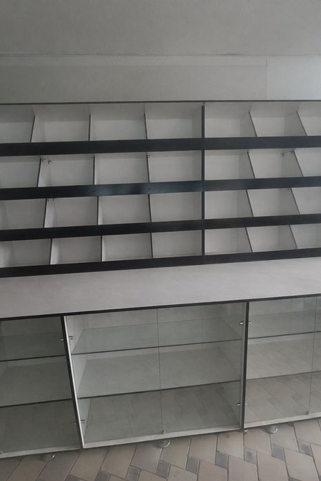 Santexika mebel sotiladi