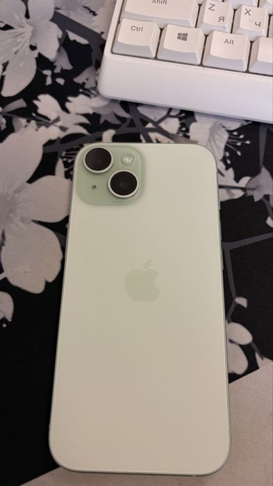 Iphone 15 126 гб зелёный