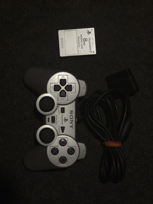 Consolă PlayStation 2 Slim SCPH-77004 Silver, în stare perfectă