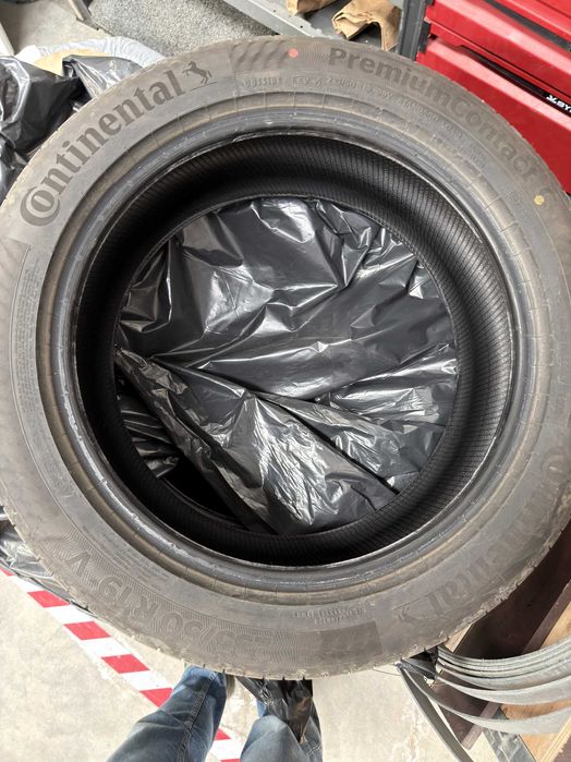 Set 4 anvelope de vara Continental PremiumContact C 235/50 R19 99V