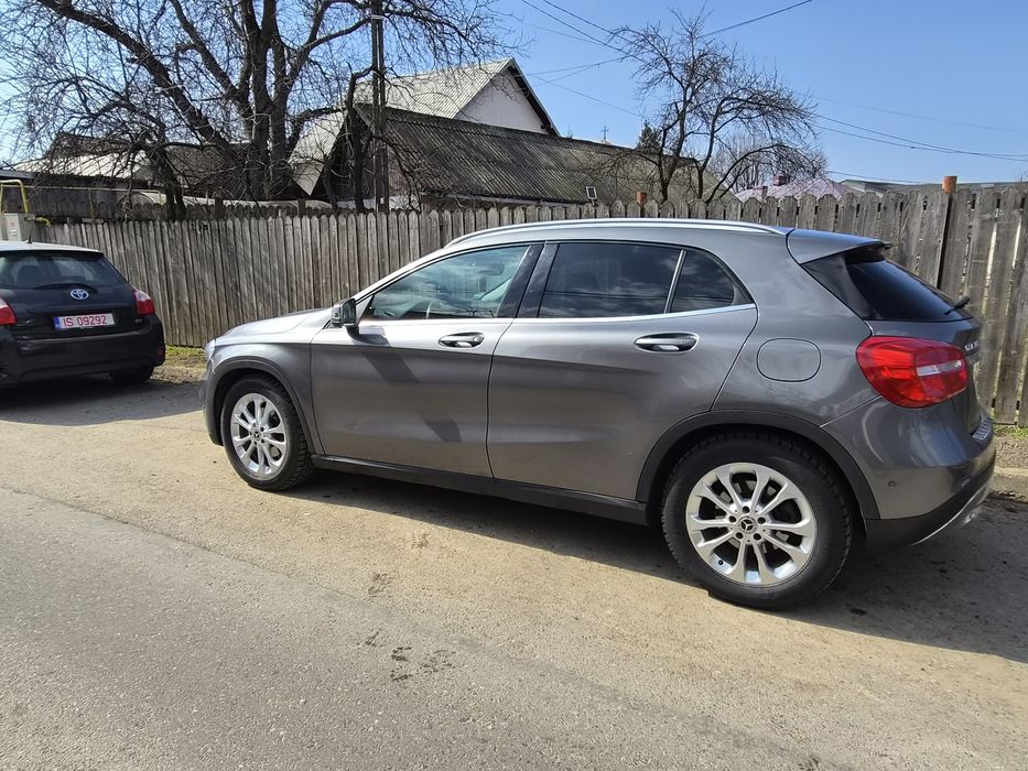 MERCEDES-BENZ GLA 2015 — imagine 22
