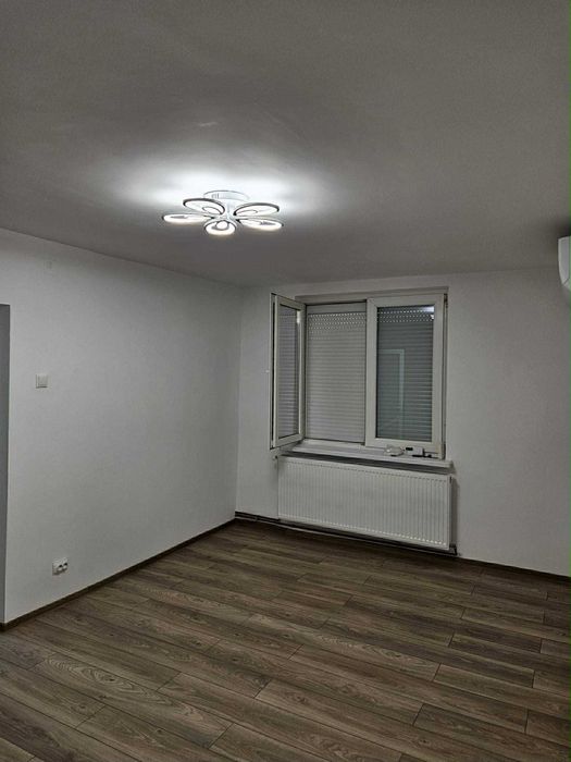 Vând apartament 2 camere decomandat