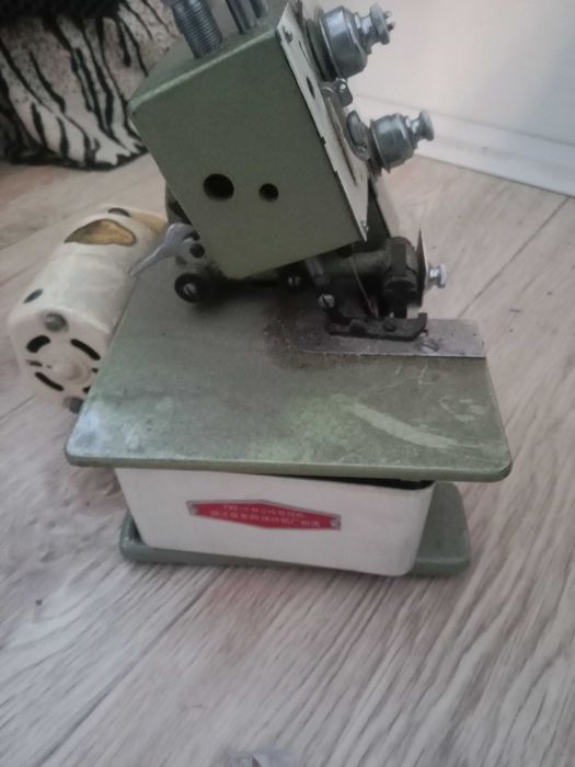 Мешкозашивочная машинка