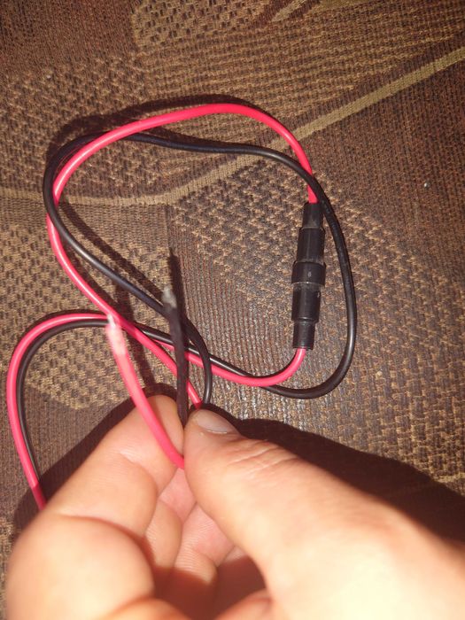 USB зарядно за автомобил