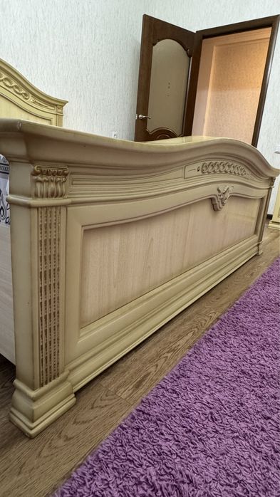 Продается спальный гарнитур .Цена 80 тыс
