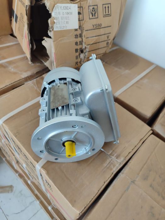 Reduktor va matorlar