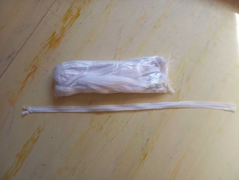 Продам молнии потайные 80 см белого цвета