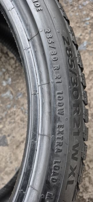 4 anvelope iarna Continental,fata 255/35/21,spate 285/30/21,dot 2020-2022.Pretul este pe bucata.
