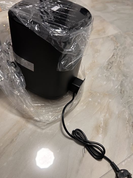 Airfryer Tefal friteuza aer cald Noua