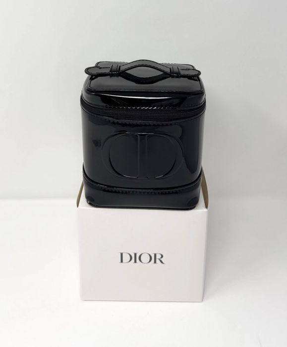 В наличии! Косметичка