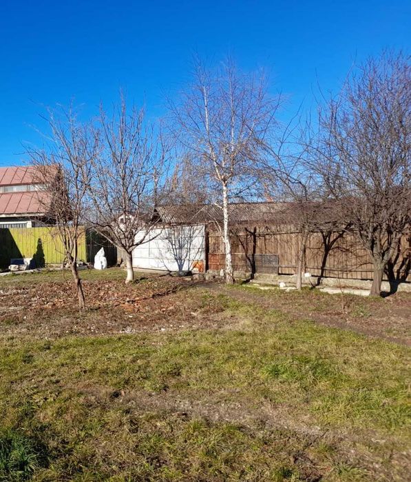 Vand Teren Intravilan Piatra Neamt 2800 m2 - 15 Euro/m2