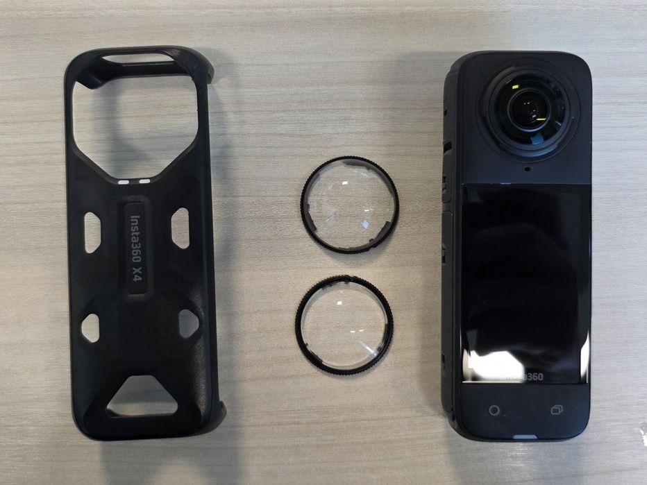Vand insta 360 x4 Original 2 baterii