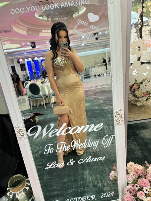 Rochie facuta pe comanda !