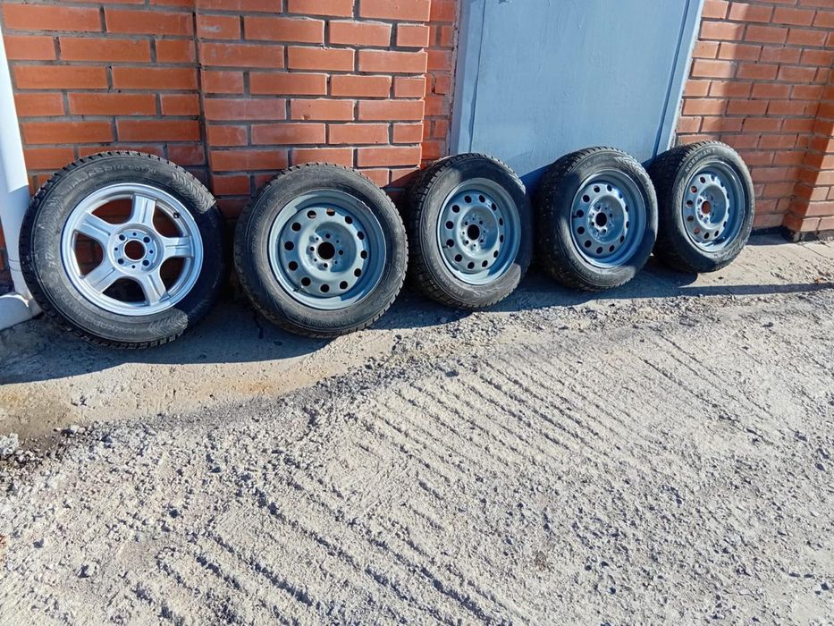 Продаю зимние шины