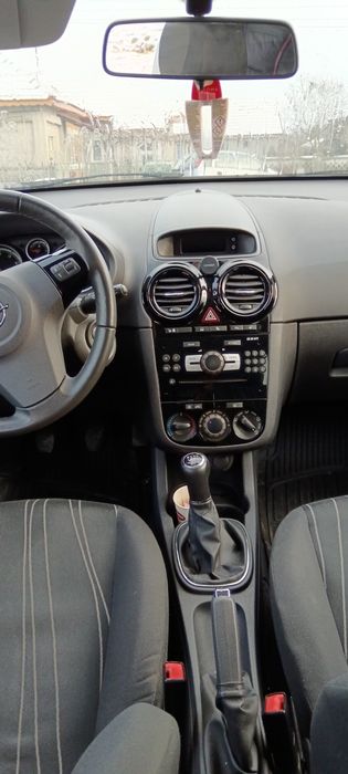 Opel CORSA d 1.4 benzina