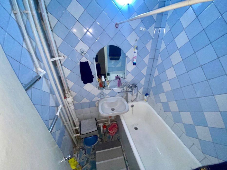 (4) Продается квартира в центре. Ц-1. 2/3/9  60м2
Район: Ц-1
Орие