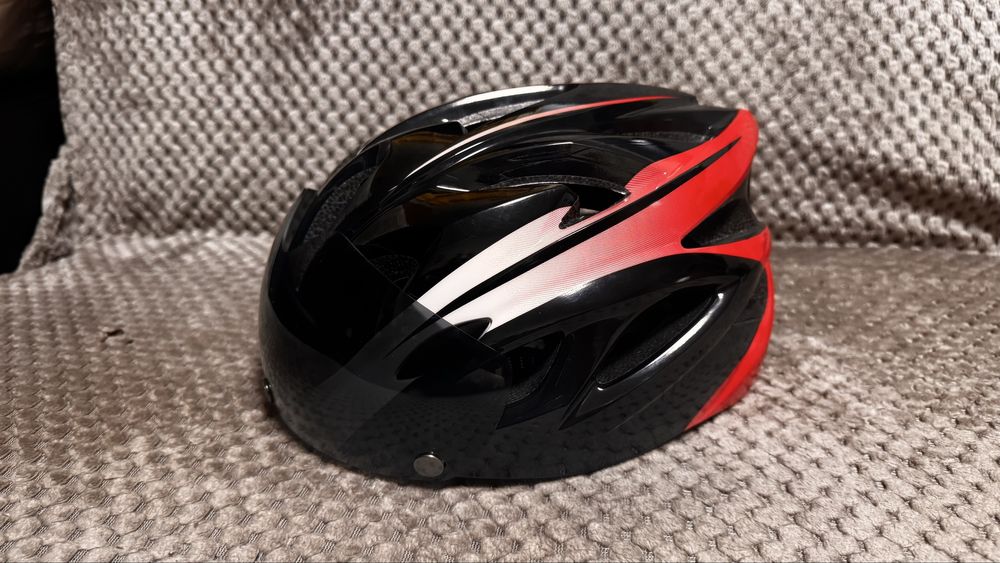 Casca ciclism rosu- negru