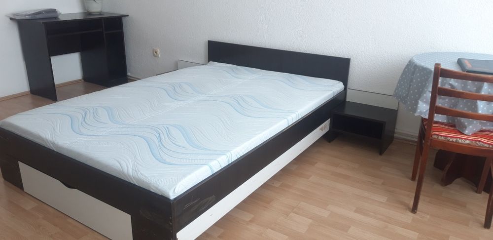 Închiriez garsonieră bl turn Ozana