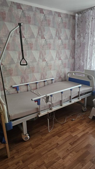 Кровать для лежачих