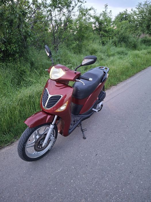 Vând scuter cf moto 150cc