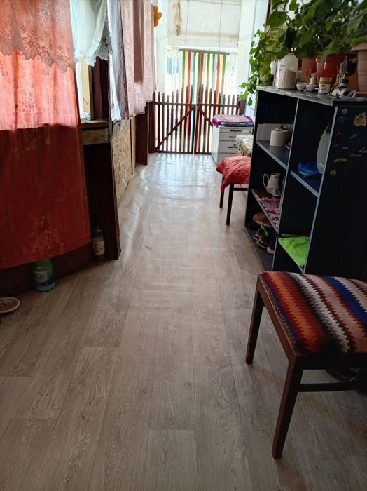 Casa de vânzare 4 camere + teren 4000 mp