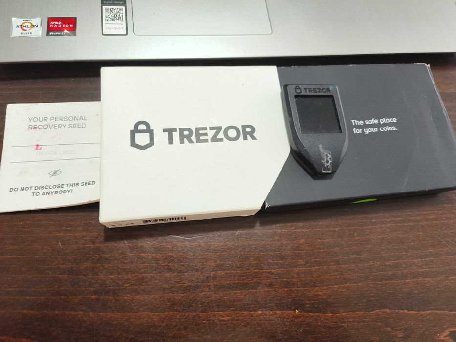 Trezor T електронен портфейл крипто