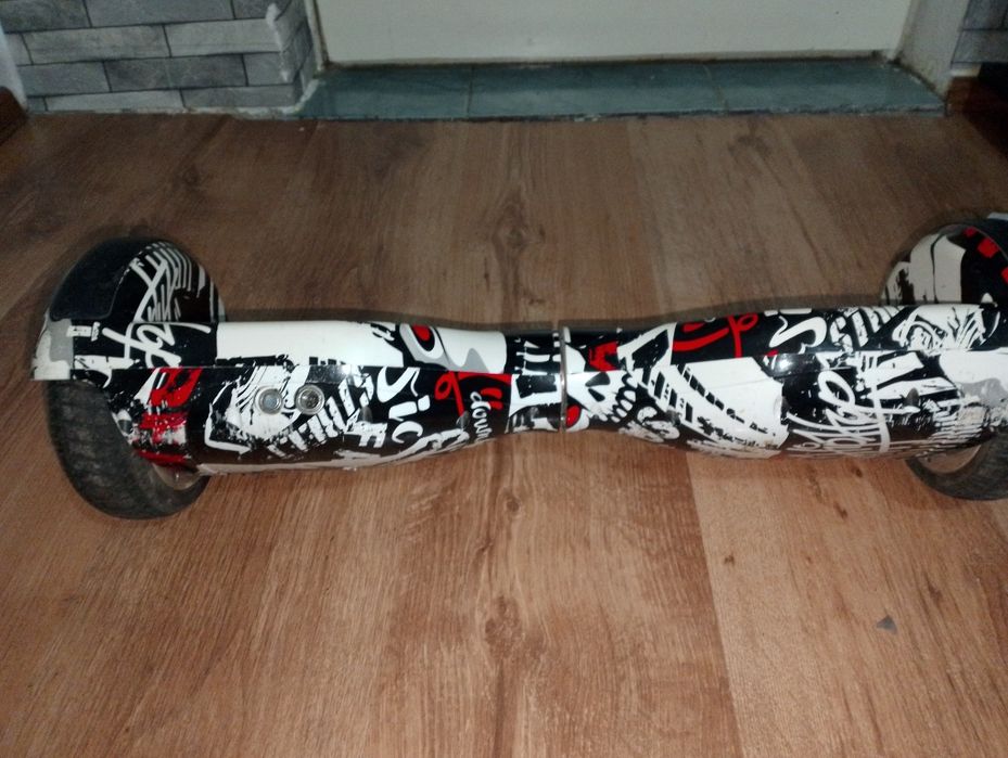 Hoverboard aproape nou [prețul este negociabil]