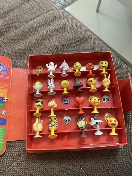 Колекция Emoji от Билла