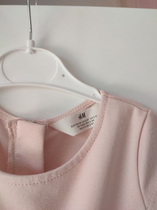 Запазени роклички, размер 104