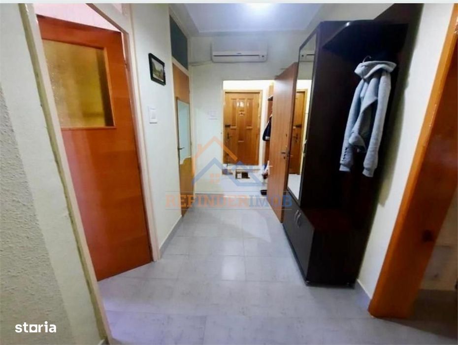 Vanzare Apartament 3 camere 2 bai 13 Septembrie - Novaci