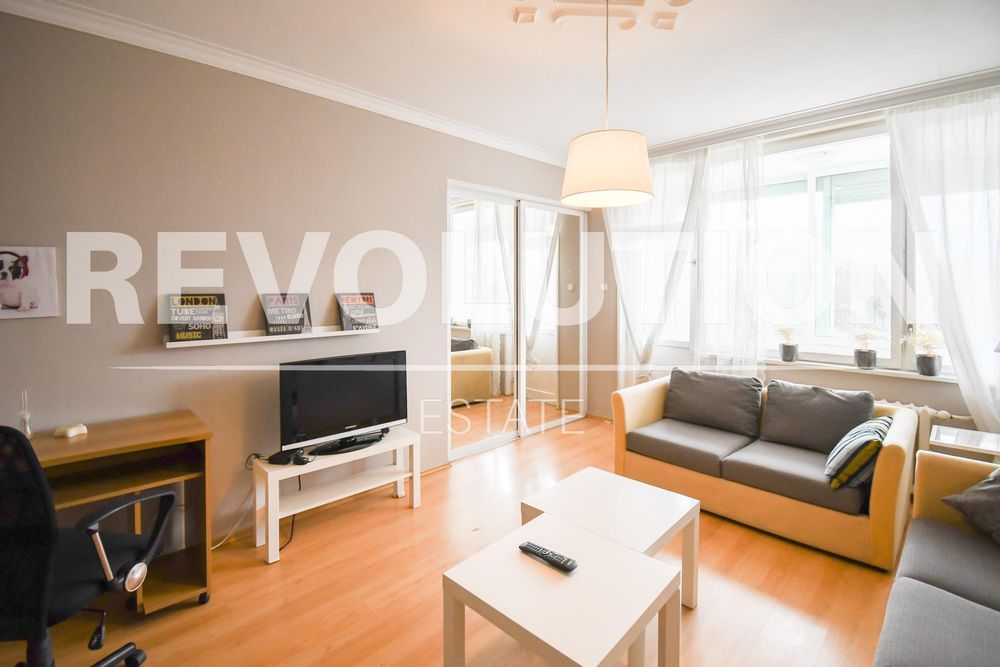 Дава се под наем Тристаен апартамент в София, Иван Вазов - 105 кв.м за 997.05 € - Снимка #2