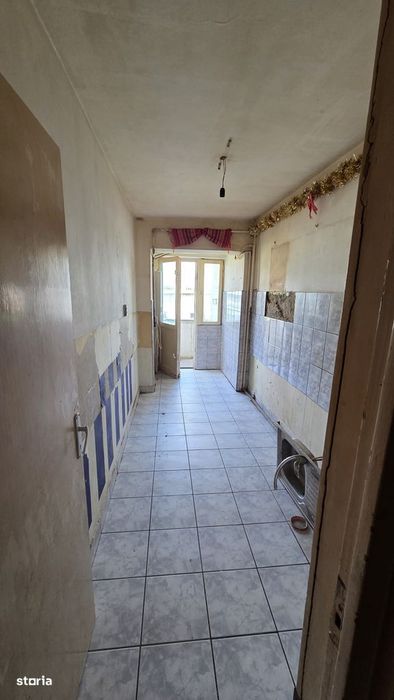 Apartament 3 camere etaj intermediar– Drumul Careiului