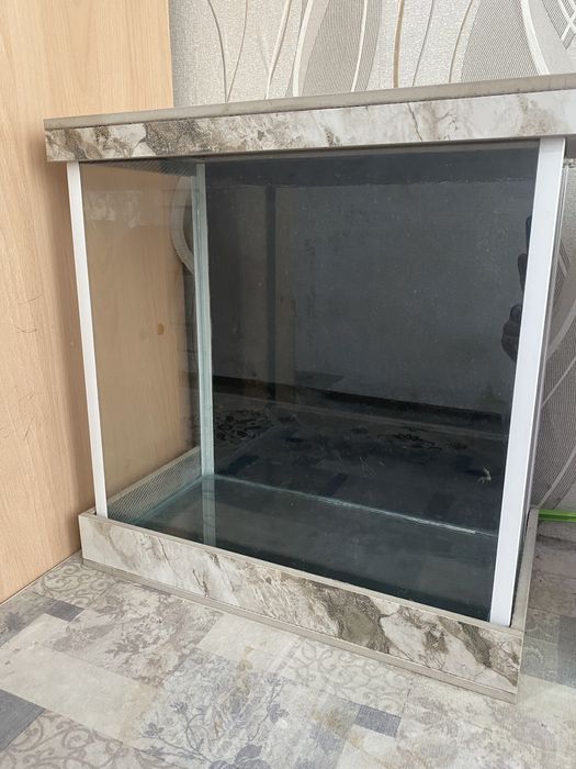 Продам аквариум срочно!