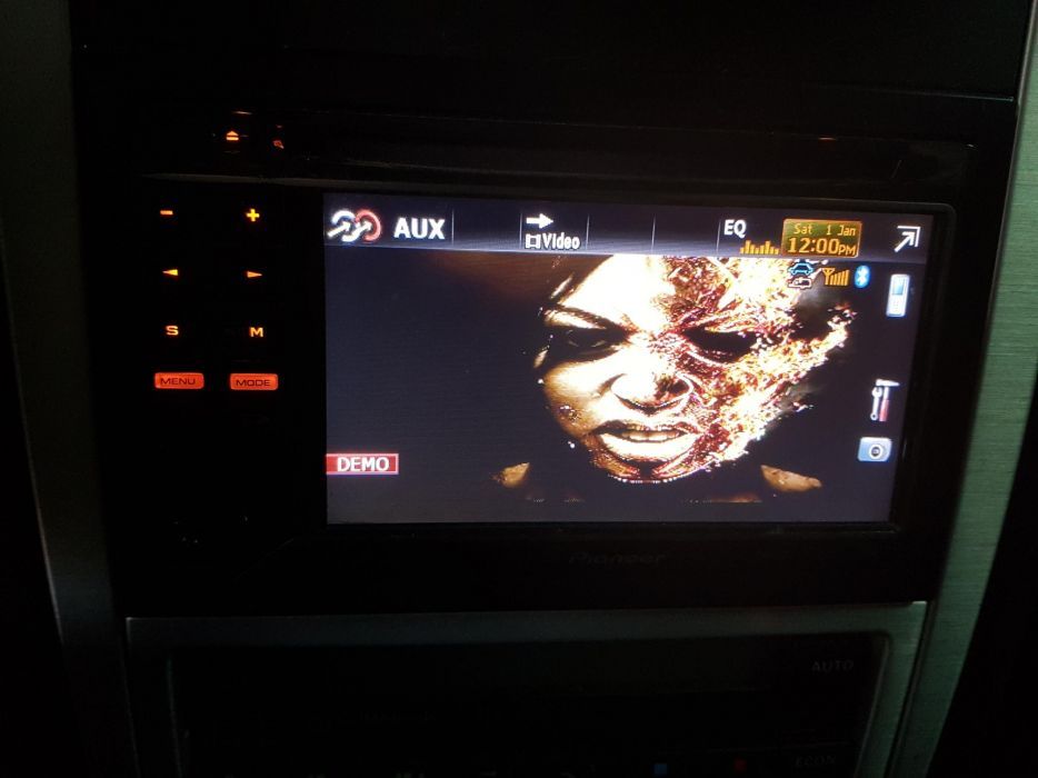 Pioneer AVH-3300BT