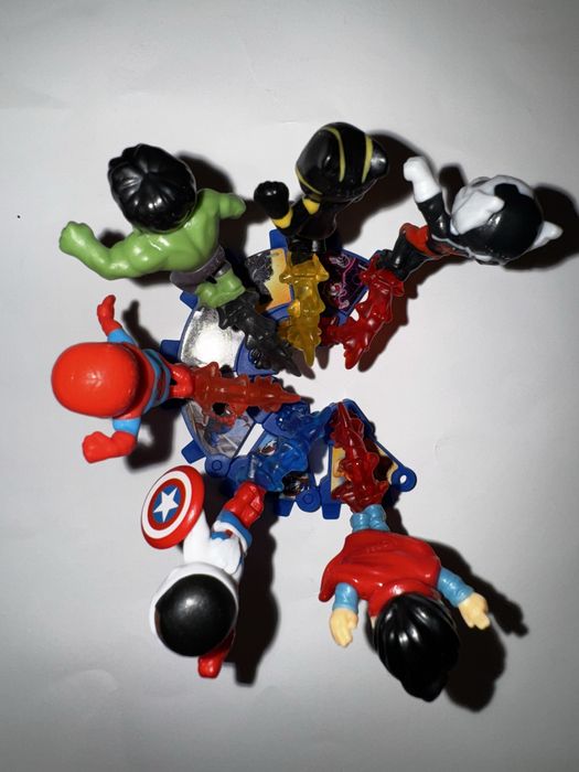 Киндер марвел marvel