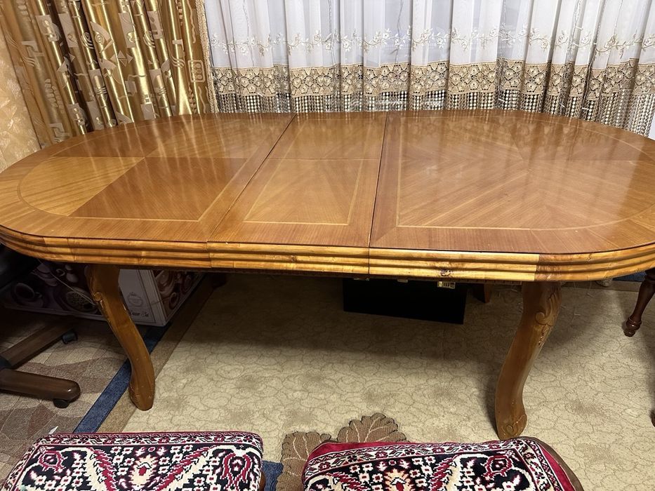 Стол Малайзиский со 6 стульями