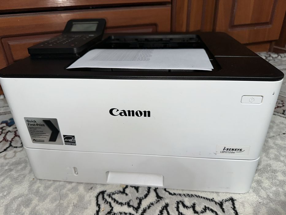 Canon Lbp212dw holati ideal pechatlari tinniq aybi yoq