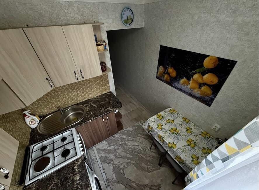 Продам дешево 2х комн кв р-н элеватора
